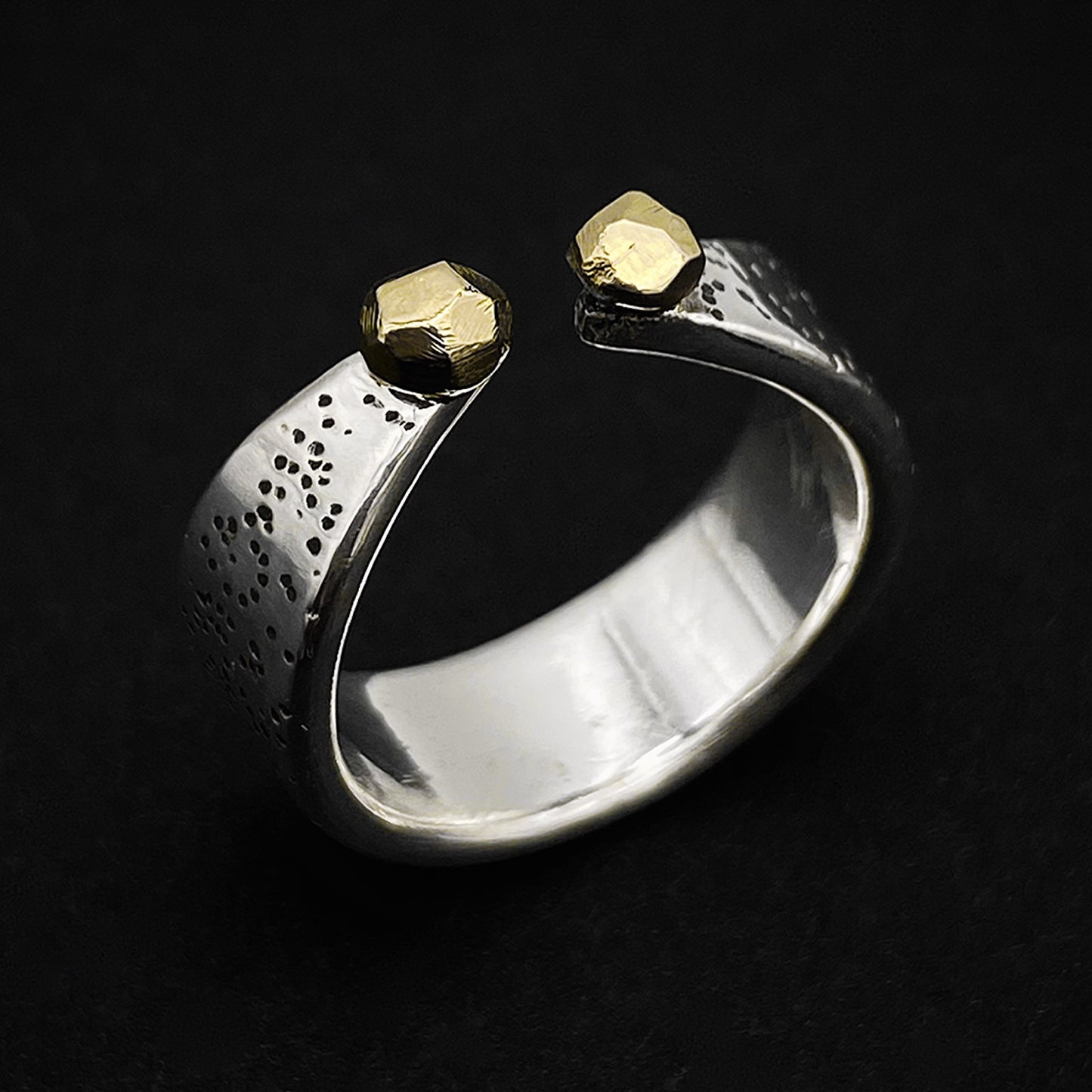 Size 4.75 Gold Faceted Pebble Ring